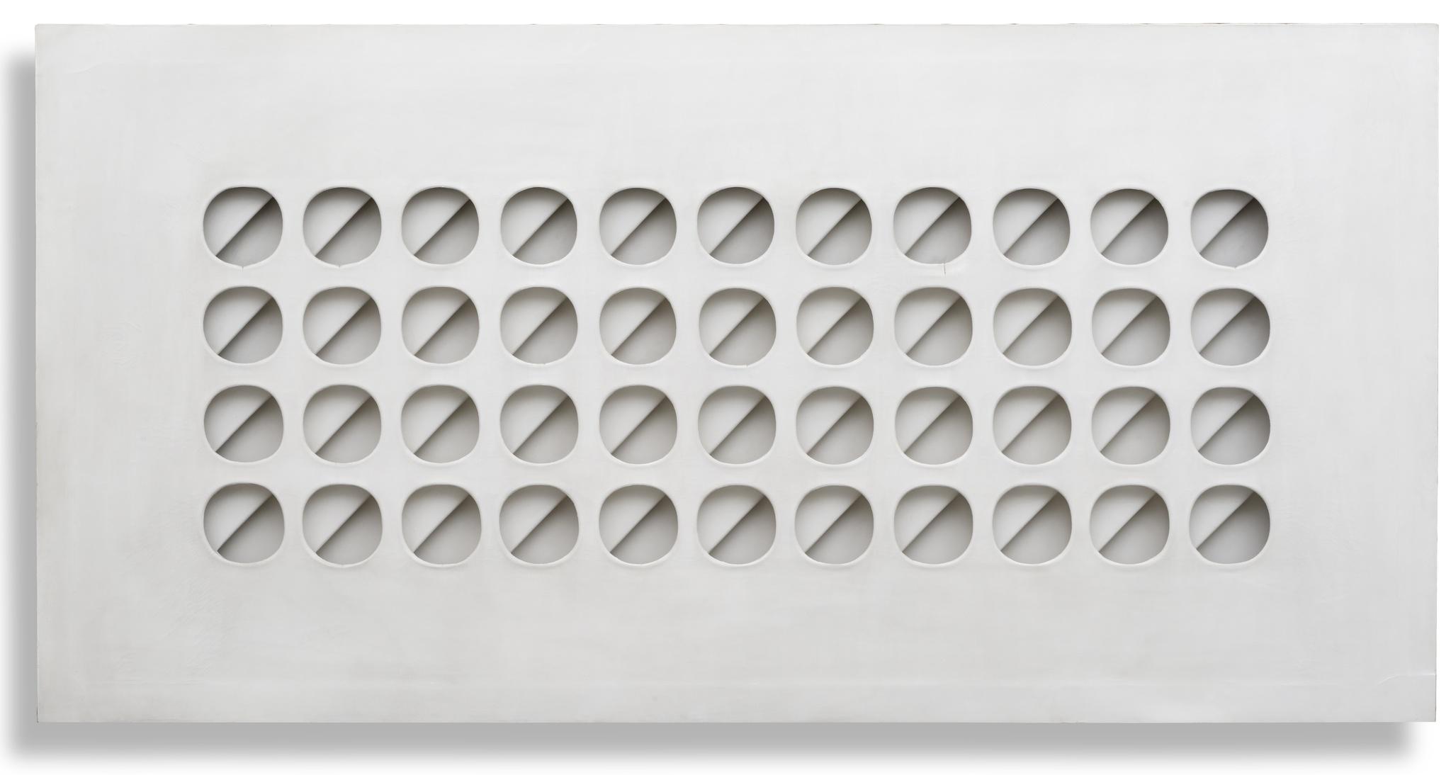 Intersuperficie Curva Bianca (White Curved Intersurface)